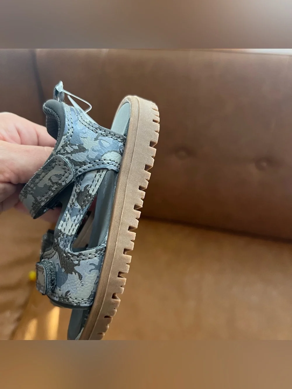 Carter’s Gabriel Kids Boys Gray Camo Sandals Comfortable Hook & Loop Straps Sz 7